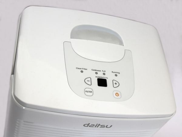 Odvlhčovač vzduchu Daitsu ADD 10 XA - ovládací panel