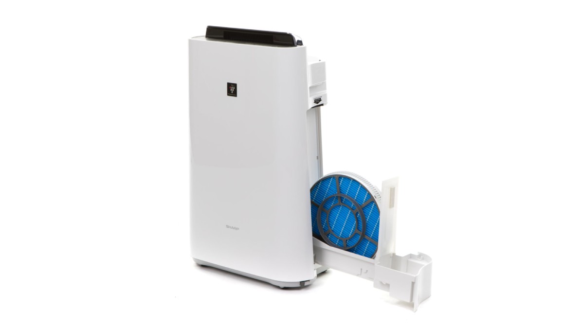 Čistička vzduchu s vysunutým zvlhčovacím modulom (zdroj: Sharp)